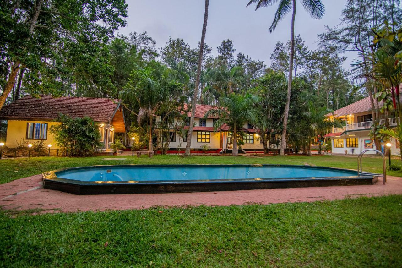 Orchid Trails Resort Sultan Bathery Eksteriør billede